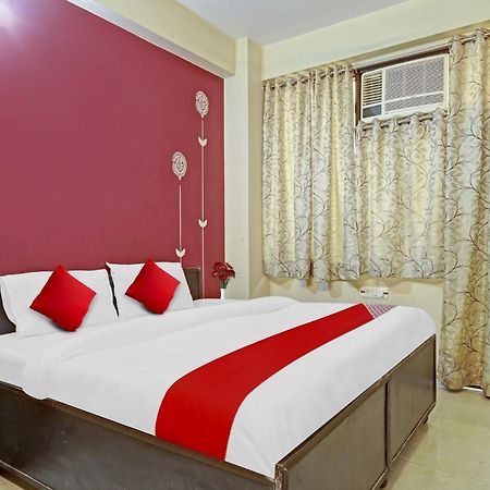 Hotel O A.K Palace นิวเดลี ภายนอก รูปภาพ
