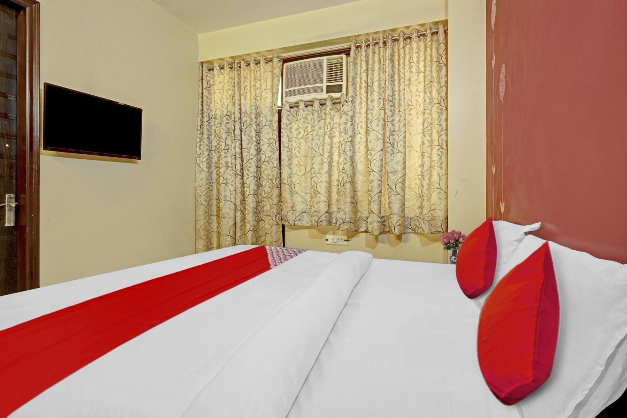 Hotel O A.K Palace นิวเดลี ภายนอก รูปภาพ